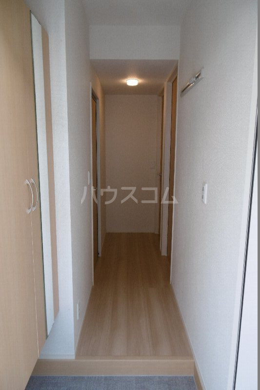 13/30 玄関