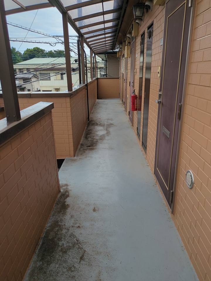 17/18 エントランス