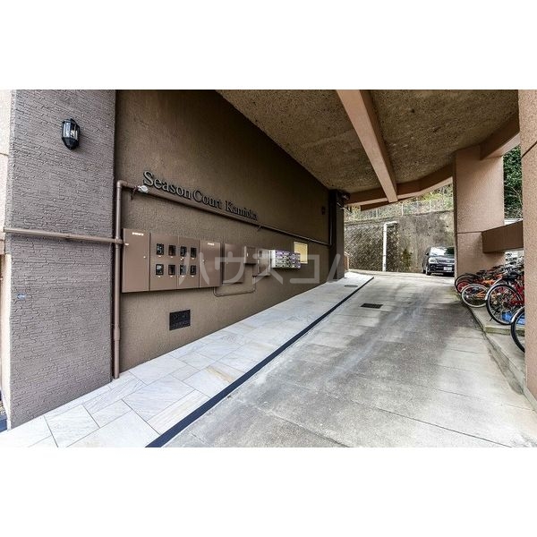 15/22 エントランス