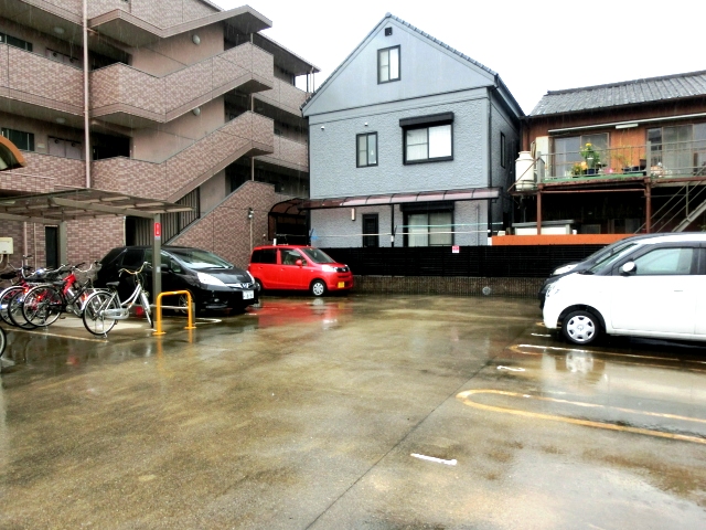21/29 駐車場