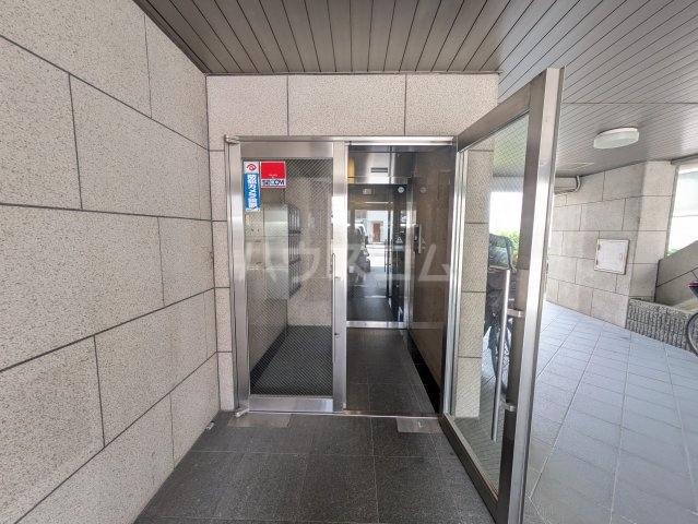 29/30 エントランス