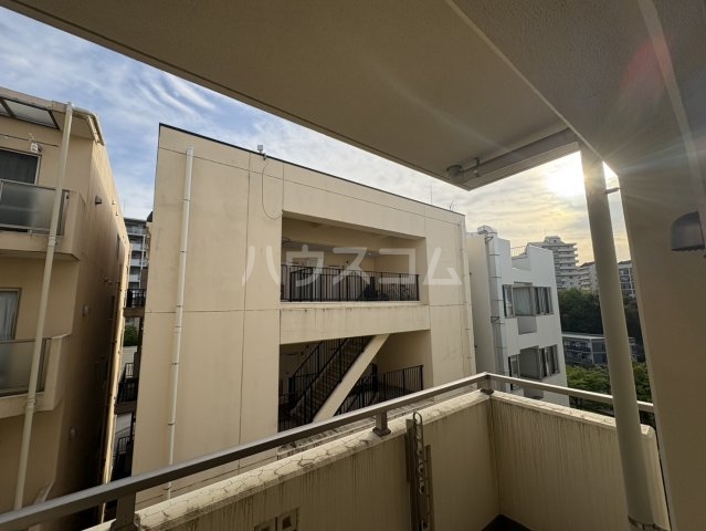 17/30 バルコニー