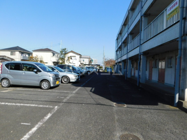 19/28 駐車場