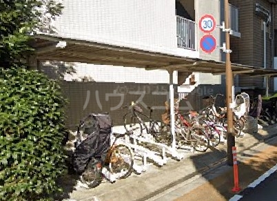 14/22 エントランス