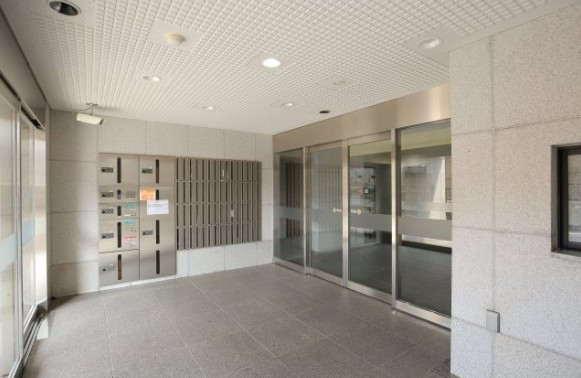 15/25 エントランス