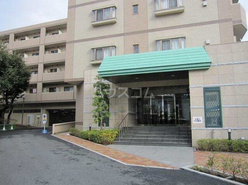 19/23 エントランス