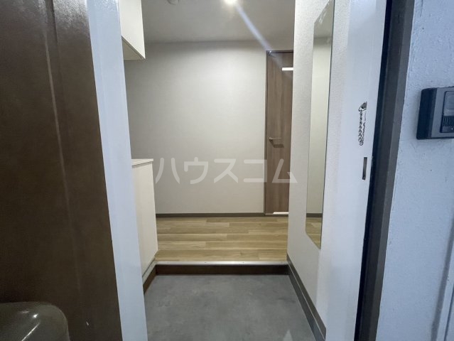 29/30 エントランス