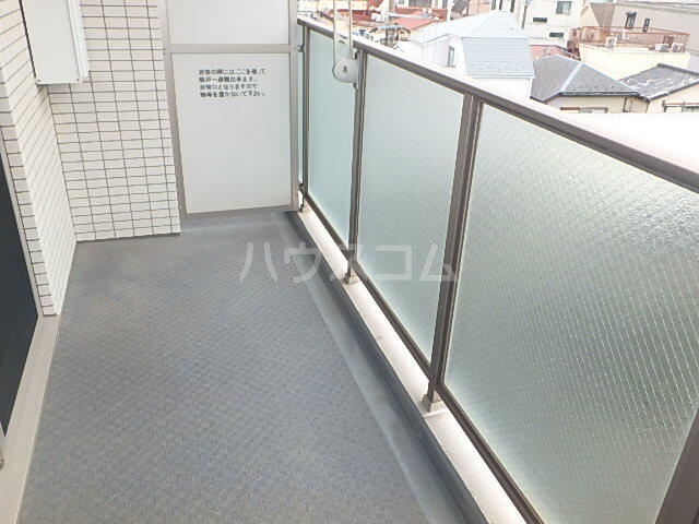 13/16 バルコニー