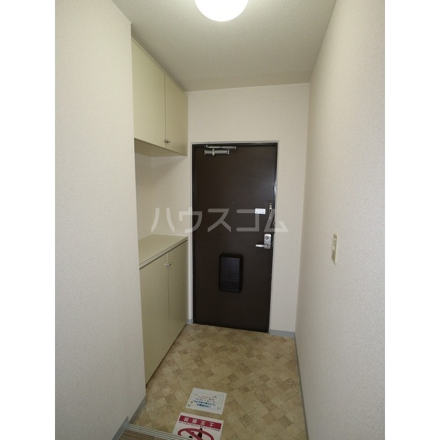 14/26 玄関