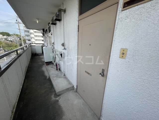 29/30 エントランス