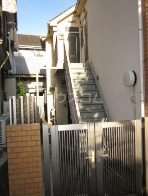 16/26 エントランス