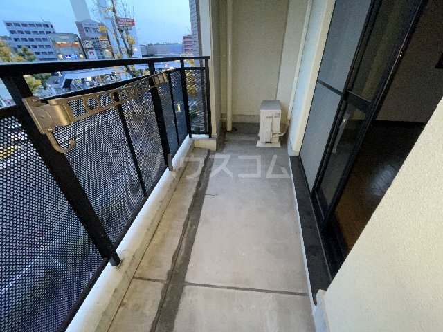 17/28 バルコニー