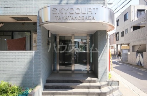 19/23 エントランス