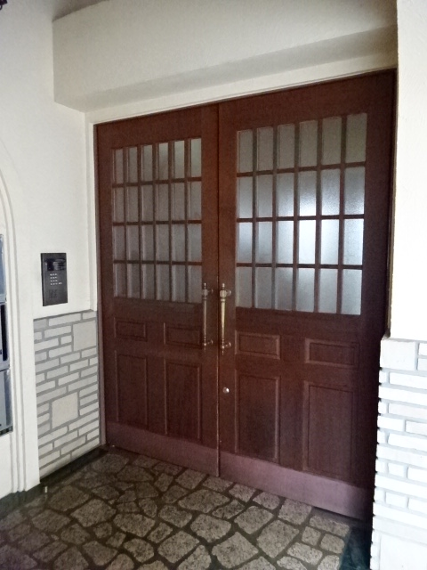 21/28 エントランス