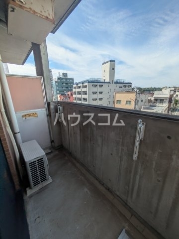 17/27 バルコニー