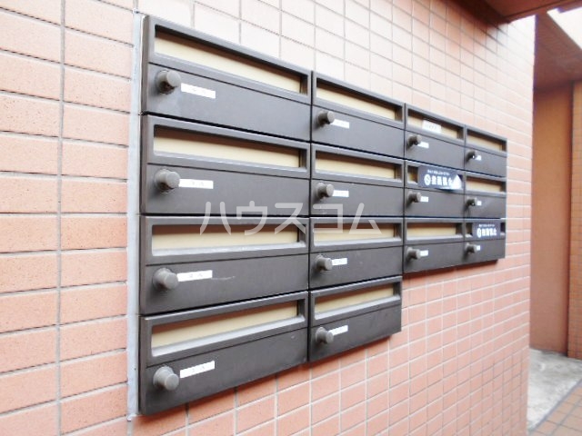 22/29 エントランス