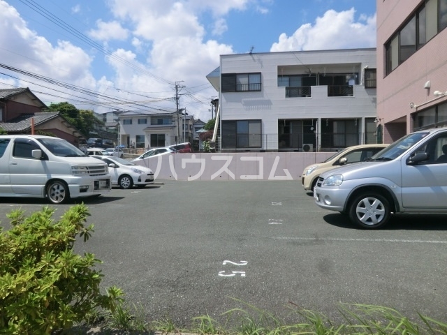 22/30 駐車場