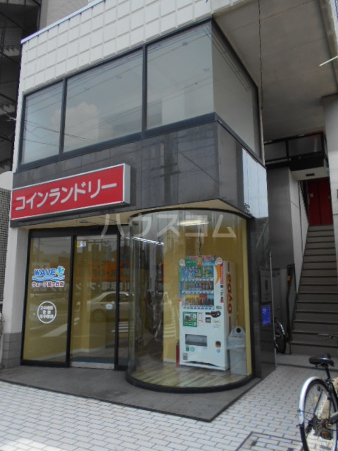 19/27 エントランス