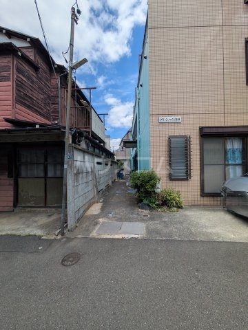 2/3 エントランス