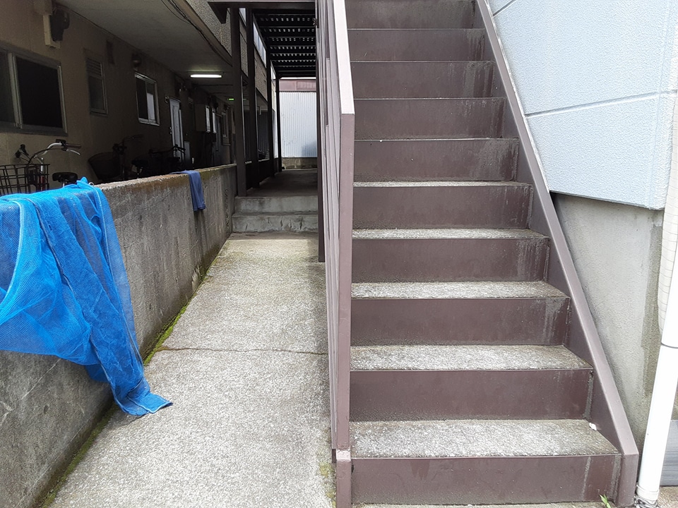 22/29 エントランス