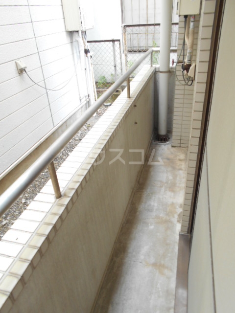 17/28 バルコニー