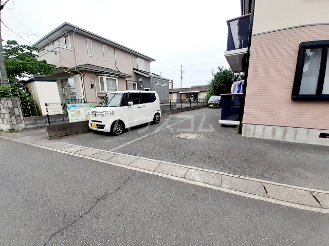 22/30 駐車場