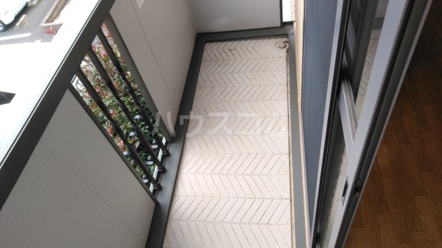 19/25 バルコニー