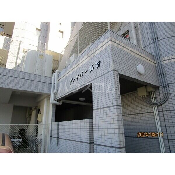 15/17 エントランス