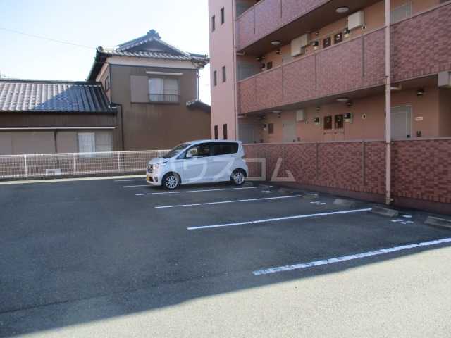 4/10 駐車場