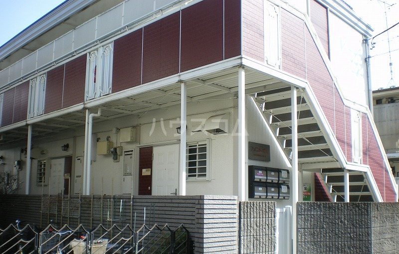 15/23 エントランス