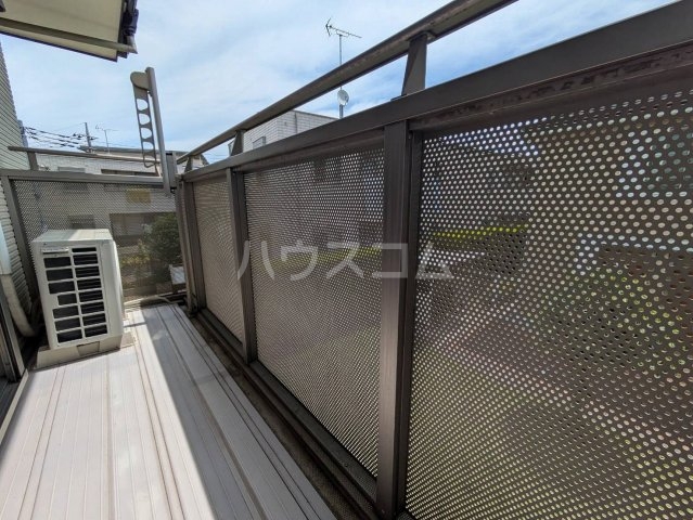 17/30 バルコニー