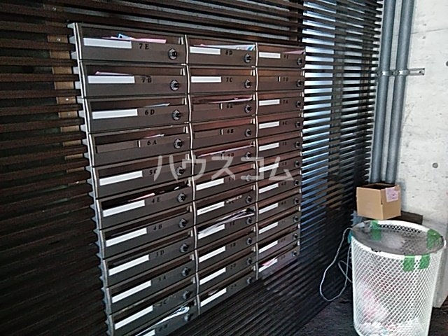 18/24 エントランス