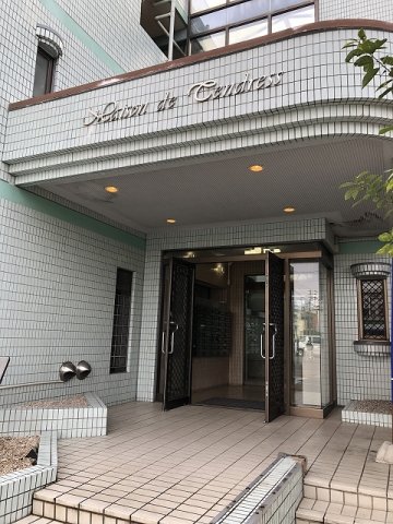 21/25 エントランス