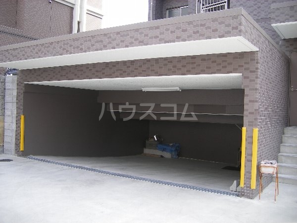 26/30 駐車場
