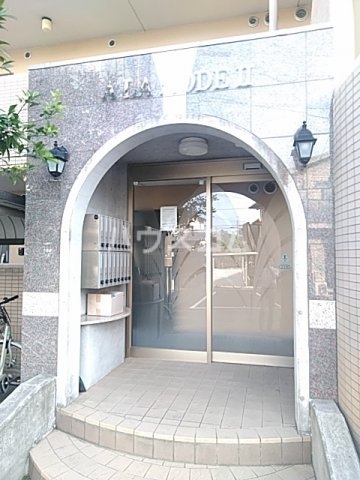 28/30 エントランス