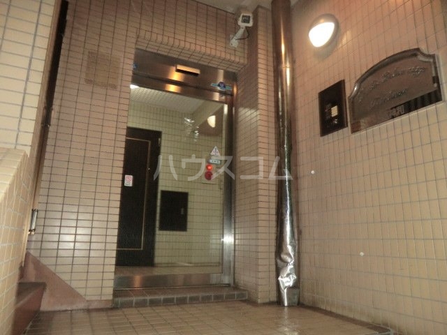 17/23 エントランス