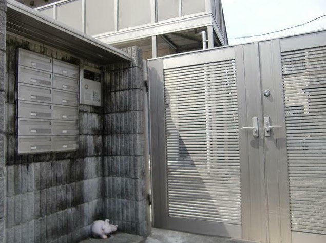 15/17 エントランス