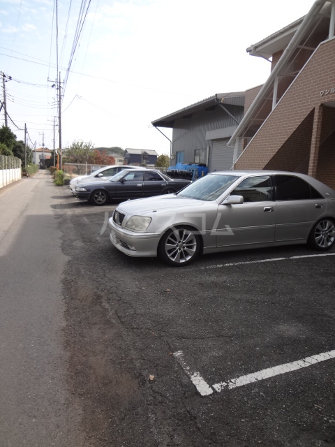 2/10 駐車場