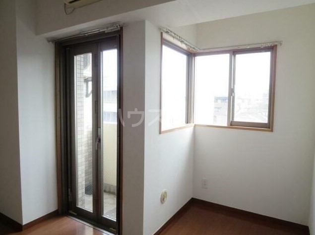 13/18 バルコニー