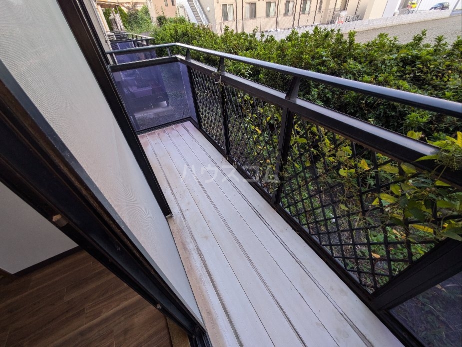 20/30 バルコニー