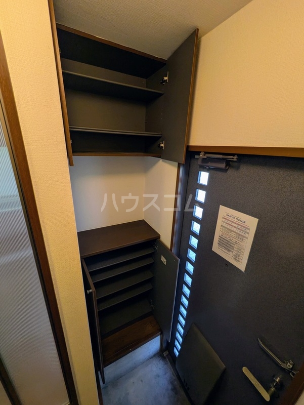 14/30 収納