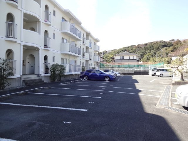25/30 駐車場