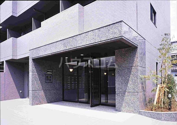 2/5 エントランス