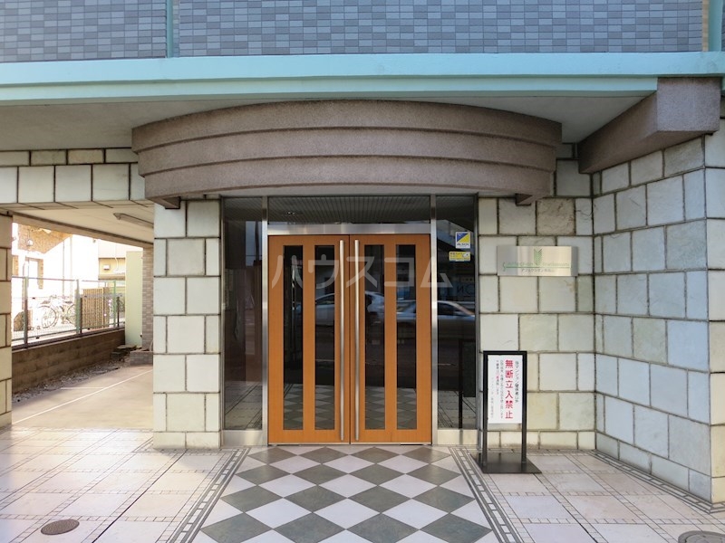 14/16 エントランス