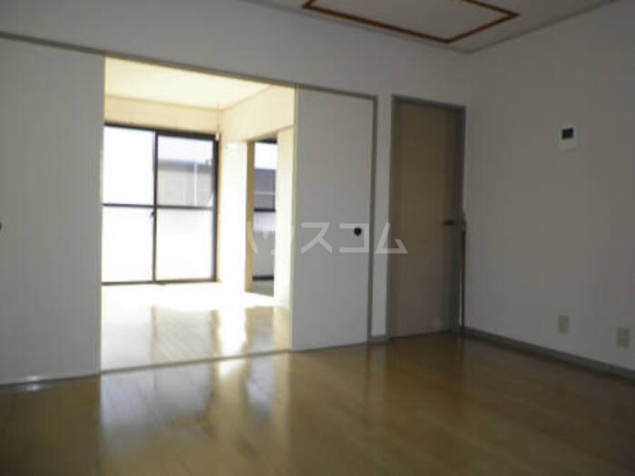 3/7 リビング/ダイニング