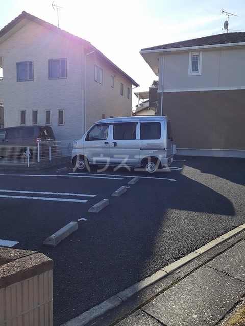 16/30 駐車場