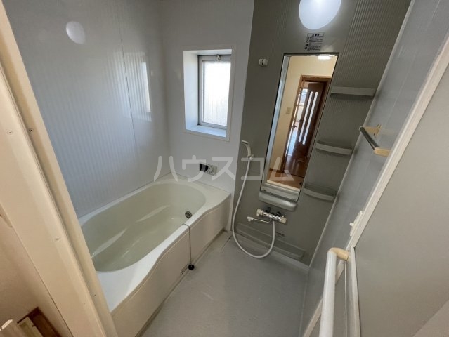 14/30 浴室