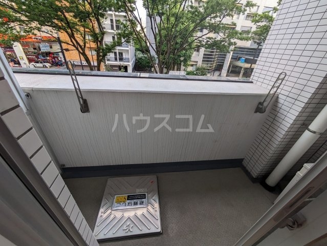 19/30 バルコニー