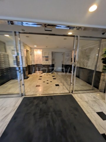 29/30 エントランス