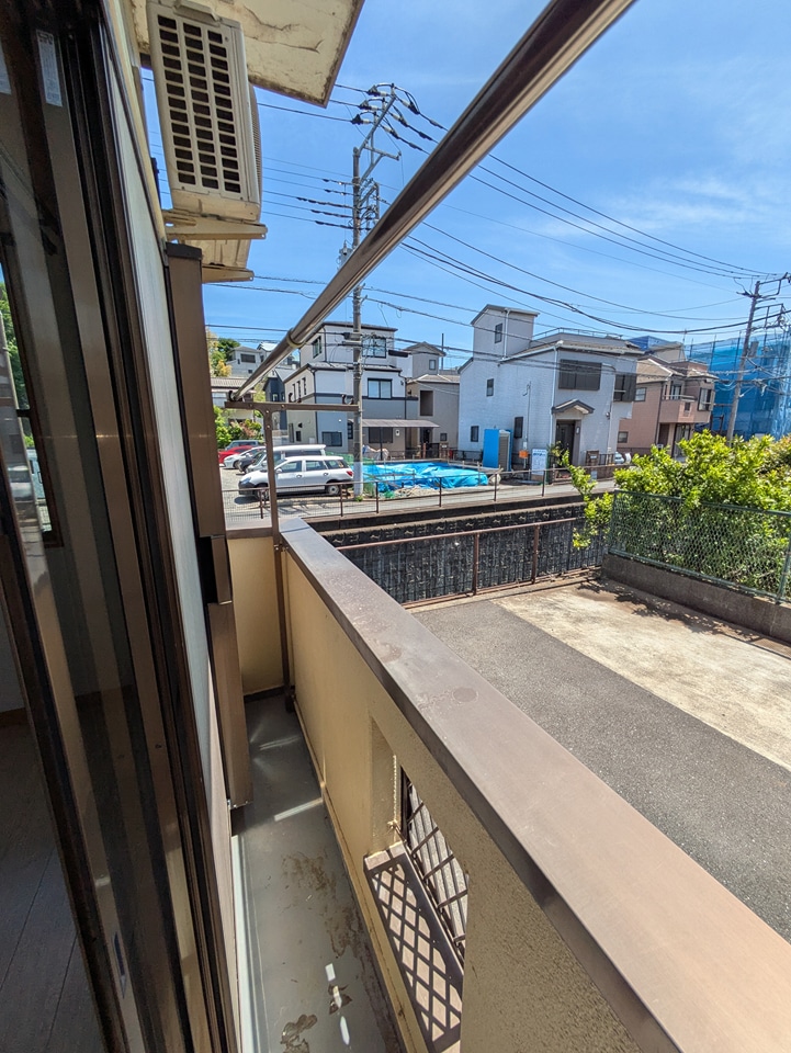 13/23 バルコニー